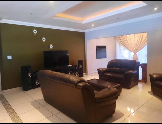 3 BEDROOM HOUSE FOR SALE IN RANDHART